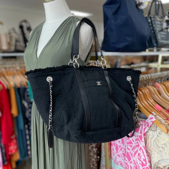 Chanel Double Face Deauville Tote Fringe Black Silver - Picture 3 of 6